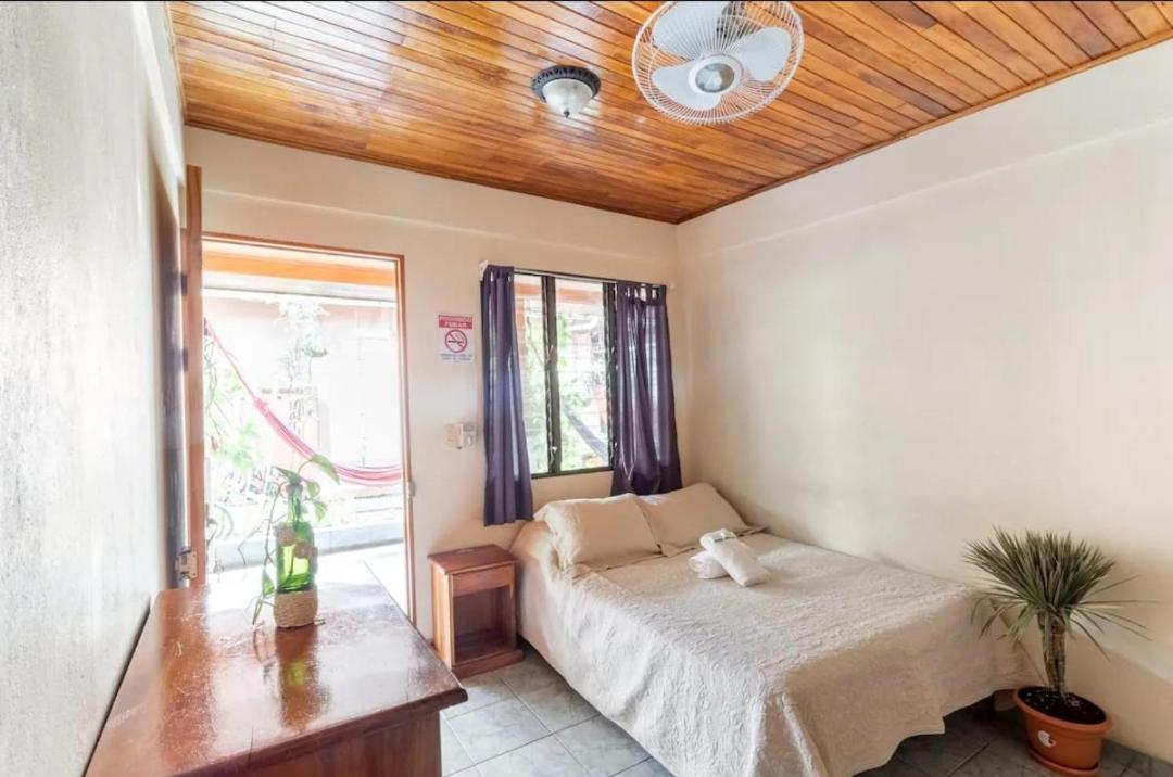Cocobolo Surf Hotel & School Playa Santa Teresa  Dış mekan fotoğraf
