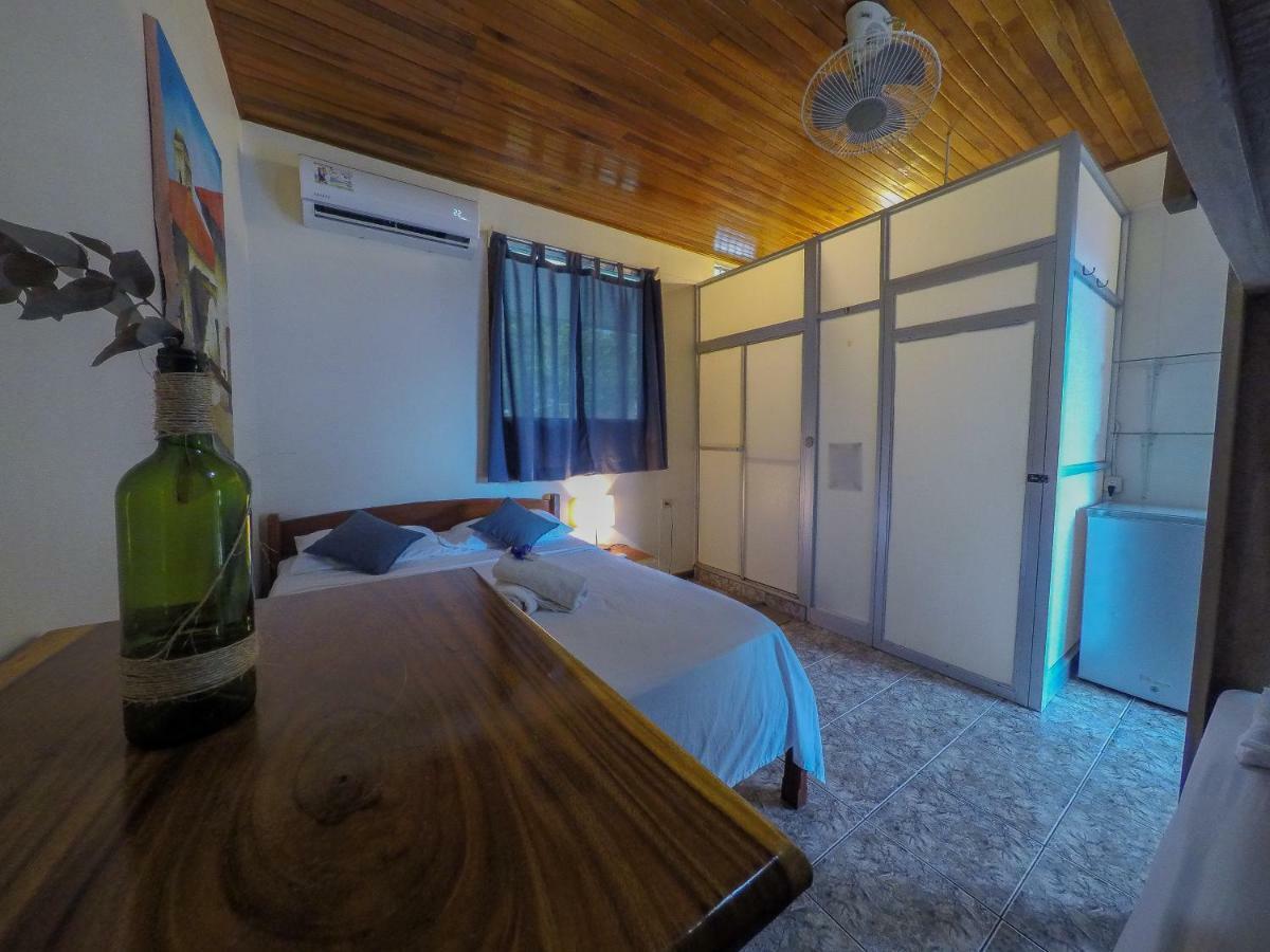 Cocobolo Surf Hotel & School Playa Santa Teresa  Dış mekan fotoğraf